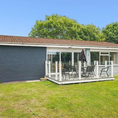 ホテル Broadlands Park And Marina Pakefield エクステリア 写真