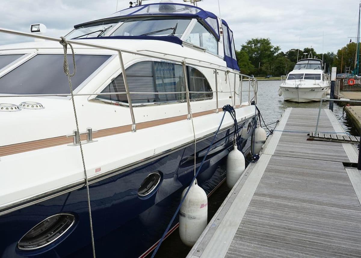ホテル Broadlands Park And Marina Pakefield エクステリア 写真